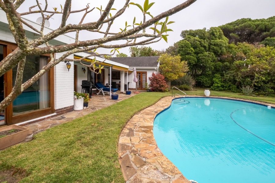 4 Bedroom Property for Sale in Tokai Western Cape